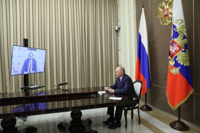 Путин: ждем сертификата ВОЗ на "Спутник V", чтобы привившиеся свободно передвигались по миру