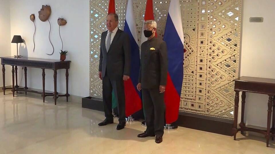 В Индии в преддверии визита Владимира Путина проходят переговоры министров иностранных дел и министров обороны двух стран