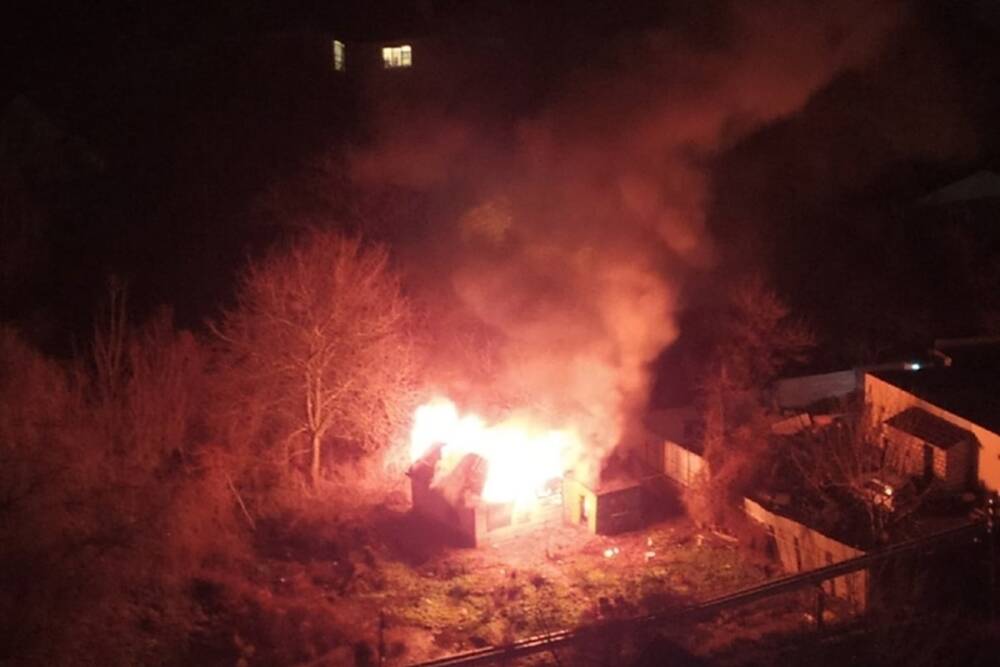 Частный дом сгорел в одном из садоводческих товариществ Ростова