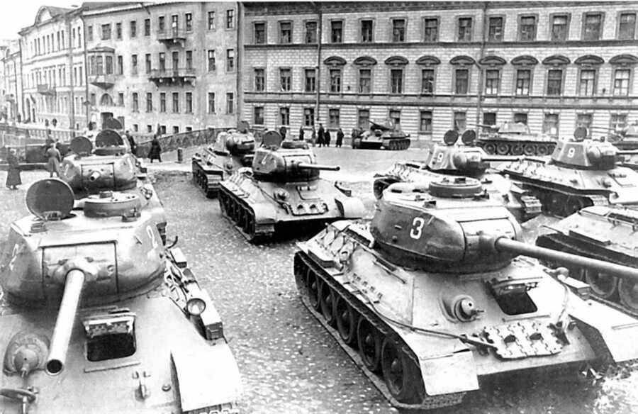 Британский эксперт Холланд заявил, что Т-34 не был лучшим танком Второй мировой войны
