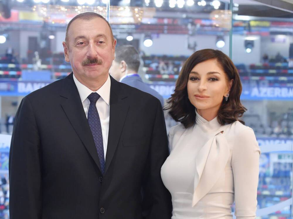Президент Ильхам Алиев и Первая леди Мехрибан Алиева приняли участие в открытии предприятия “Quba ABAD Factory”