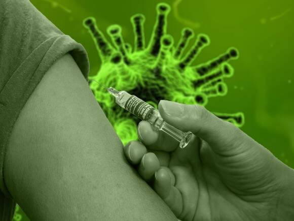 В Петербург привезут детскую вакцину от коронавируса