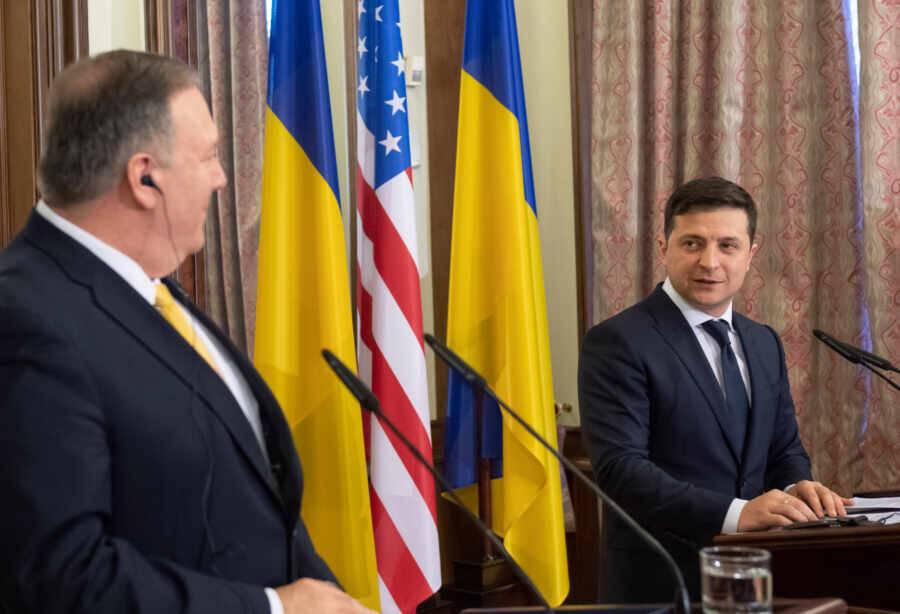 Внешней политикой Украины руководят США – Ордуханян