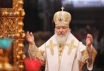 Патриарх Кирилл: "Божья благодать помогает верующим не заражаться ковидом в храмах"