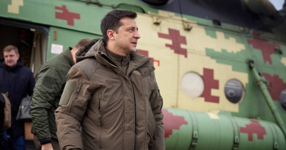 "Имею честь сегодня быть с вами". Владимир Зеленский посетил позиции армии на Донбассе (фото)