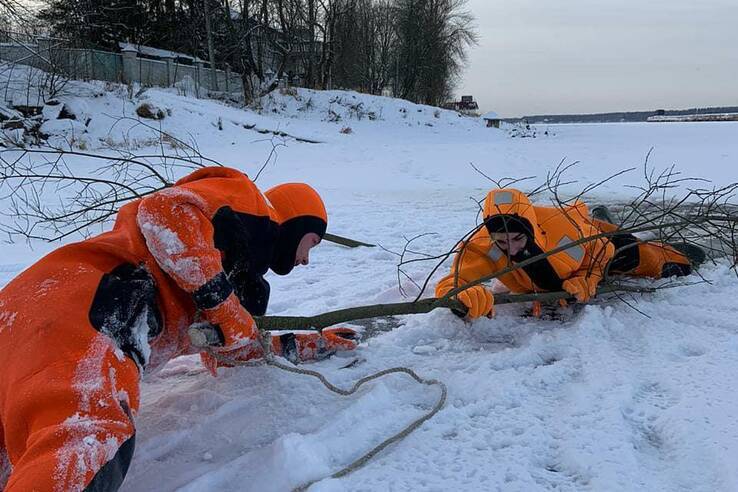 Выход на лед в Ленобласти может закончиться трагедией, а если удастся выжить — штрафом до 5 тысяч рублей