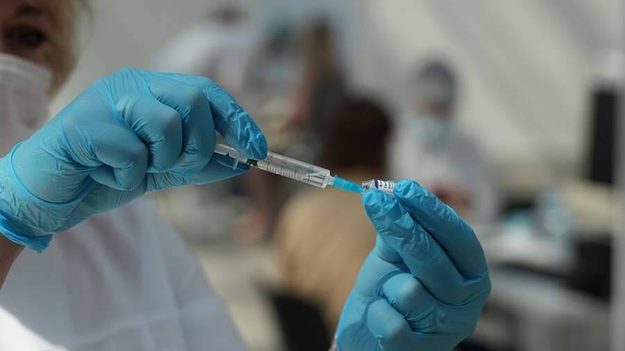Глава Еврокомиссии заявила о вакцинации 44% населения мира от COVID-19