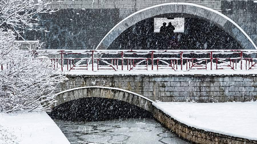 Москву накрыл мощнейший за последние 70 лет снегопад