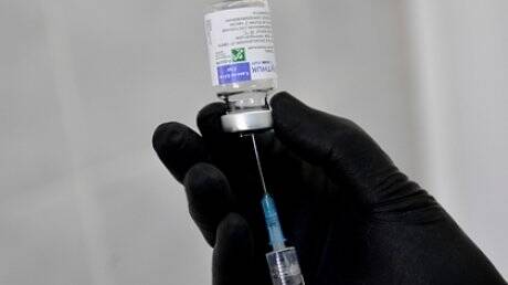 Названы сроки исследования вакцины против COVID-19 для детей в России