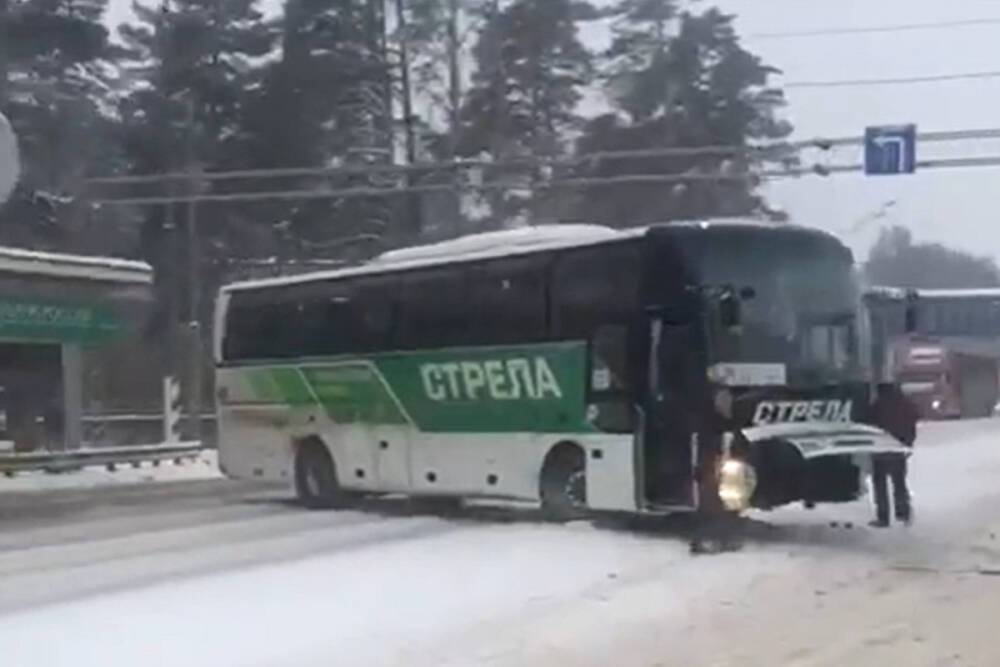 В Тверской области в ДТП попал пассажирский автобус «Стрела»