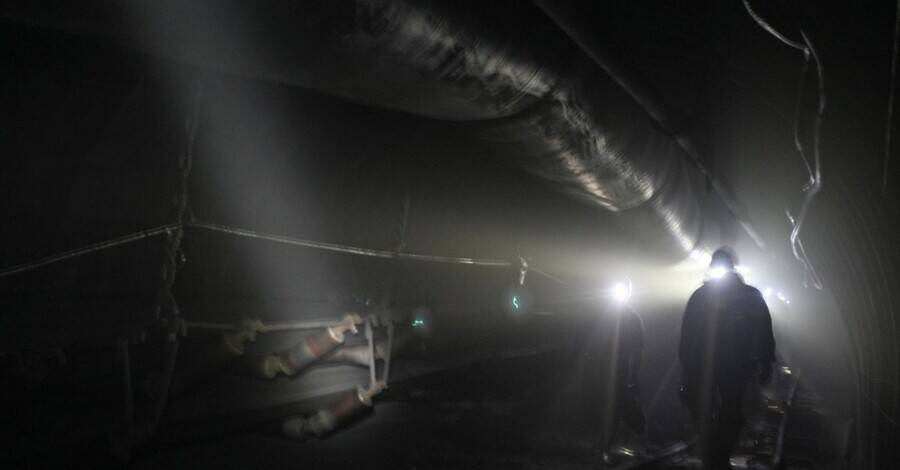 Во Львовской области горняки снова отказались выходить из шахты из-за невыплаченных зарплат