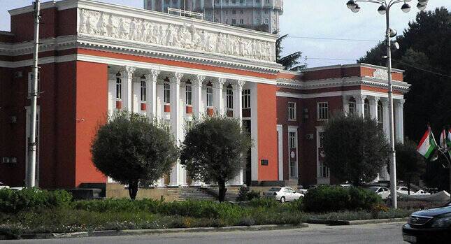 Таджикский парламент рассмотрел проект Закона «О генетических ресурсах»