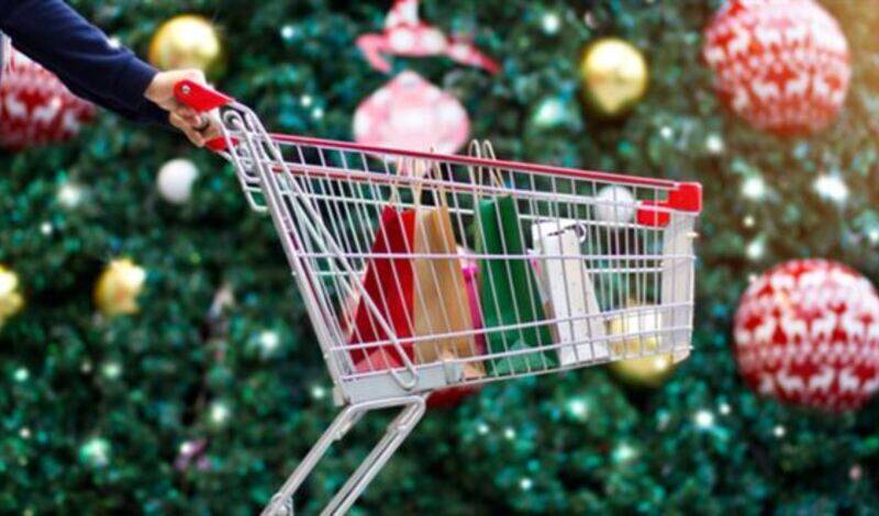 Четверть граждан покупает новогодние подарки только накануне праздника