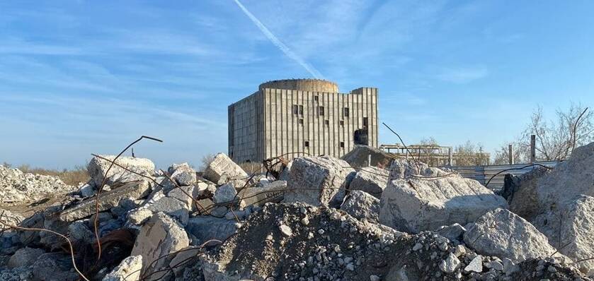 В Щелкино начали снос реакторного отделения недостроенной Крымской АЭС