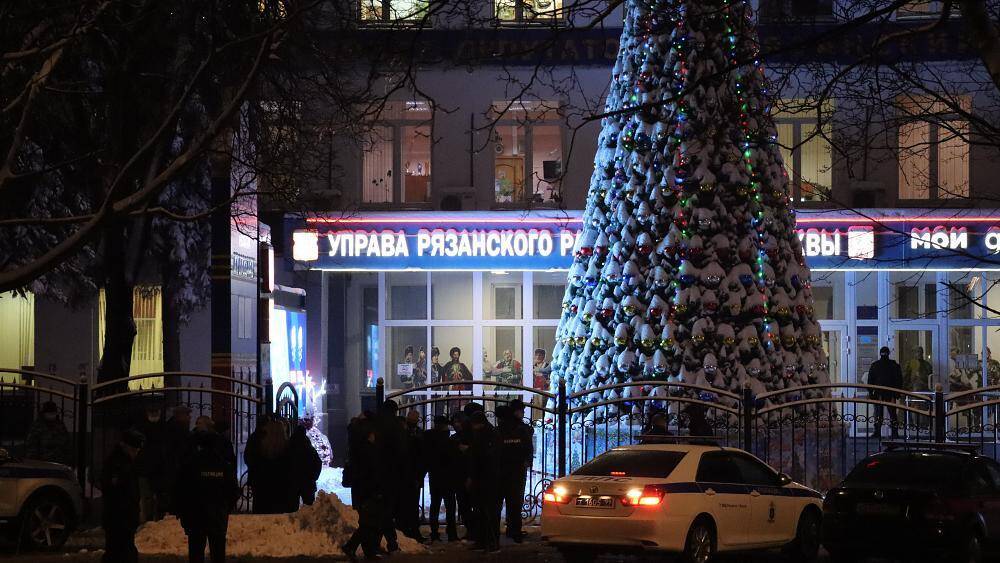 Одна из пострадавших в результате стрельбы в МФЦ в Москве находится в крайне тяжелом состоянии