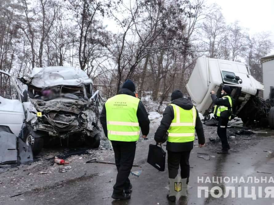 Резонансное ДТП под Черниговом: водителю фуры сообщили о подозрении