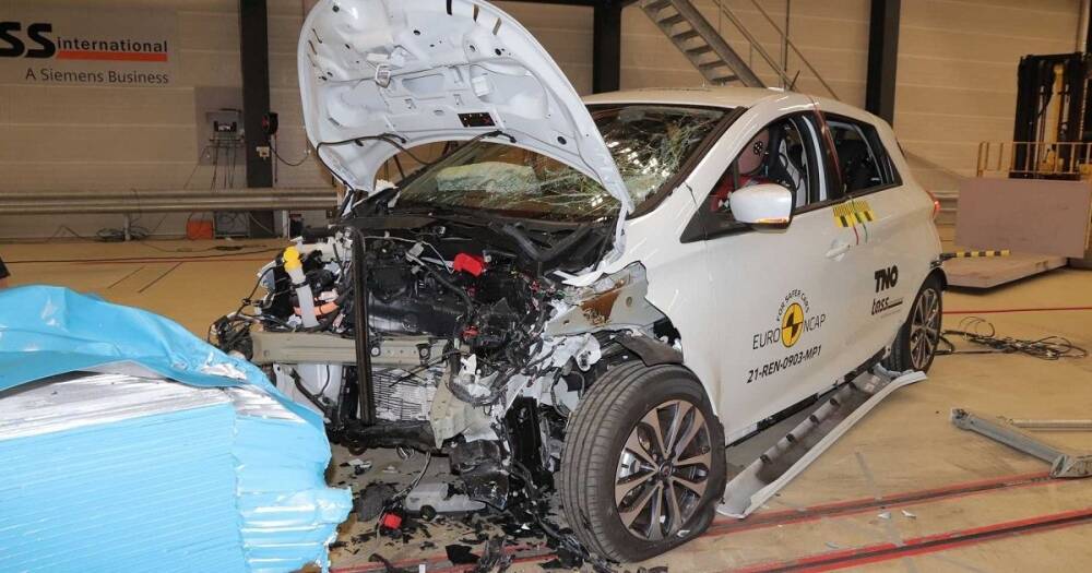 Полное фиаско: электромобили от Renault неожиданно провалили краш-тесты (видео)