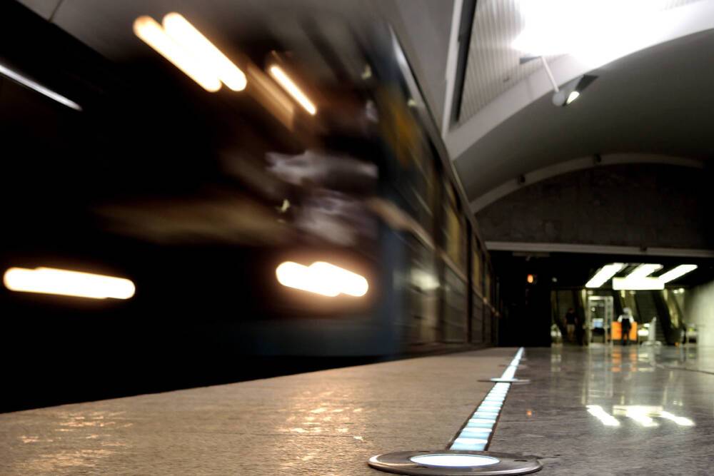 Дублирование указателей на двух станциях метро разгрузили их вестибюли на 50 процентов