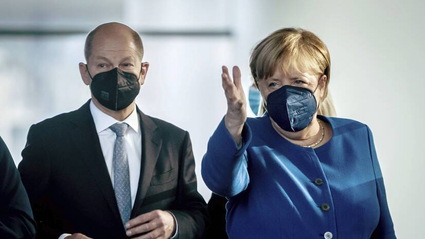 Меркель передала дела Шольцу как новому канцлеру
