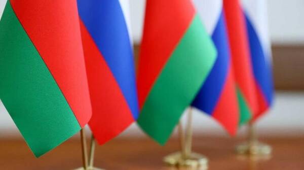 Шушкевич призвал не объединять Белоруссию с Россией