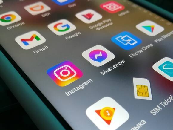 Глава Instagram: Ограничивать детей в использовании приложения должны родители, а не соцсеть