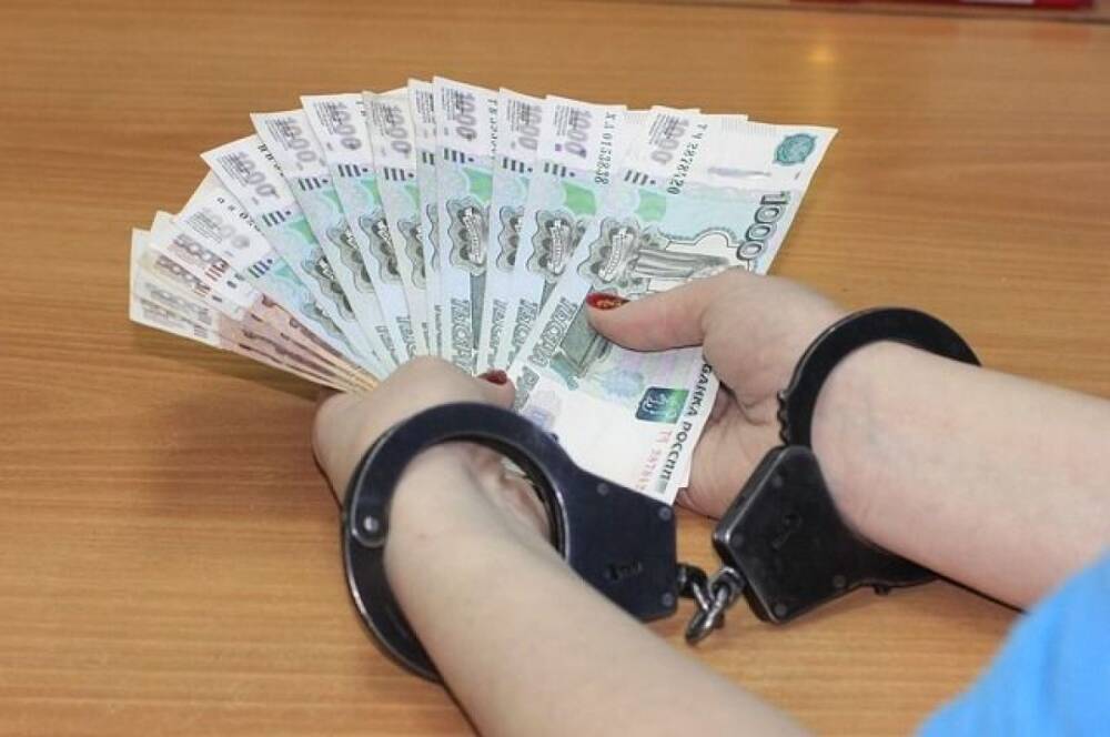 В Хабаровске за взятку транспортную компанию оштрафовали на 500 тыс рублей