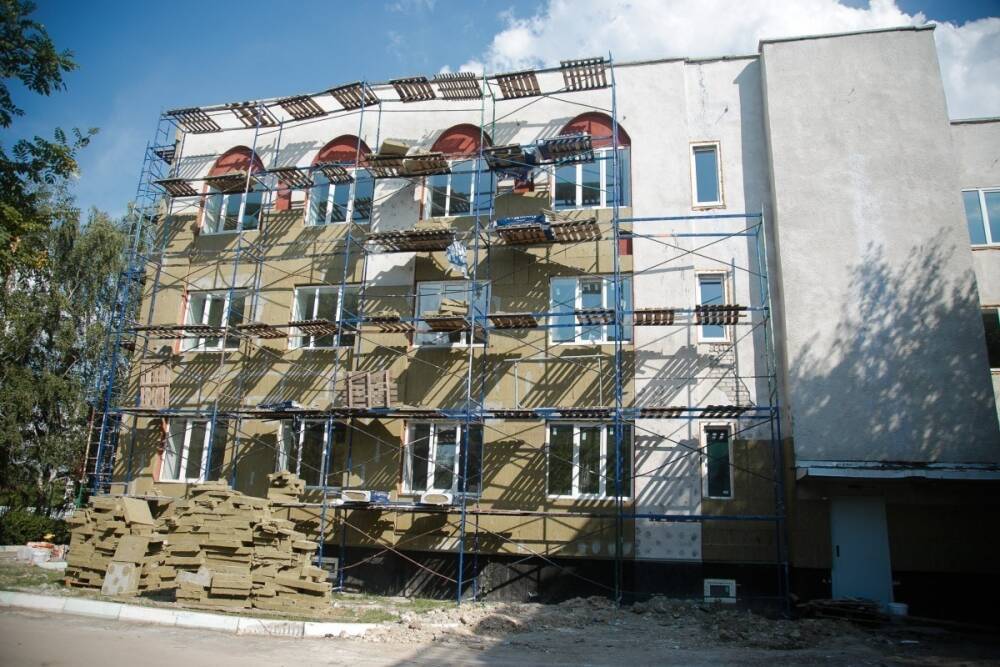 В Белгородской области уже утеплили фасады 165 домов