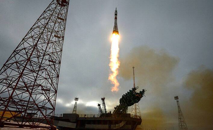 Японские СМИ: Роскосмос доставил первого японского космического туриста Маэдзаву на МКС