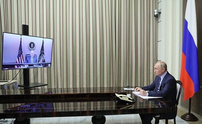 Корреспондент: Путин и Байден обсудили Украину. Вот что они решили