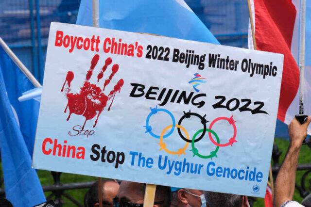 Китай осудил решение Канады присоединиться к дипломатическому бойкоту Зимней Олимпиады