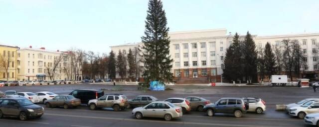 Мэрия Уфы предупреждает водителей о запрете парковки на улице Советской