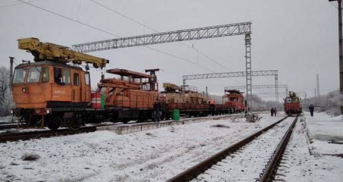 В Луганске в декабре запустят новый поезд на электротяге