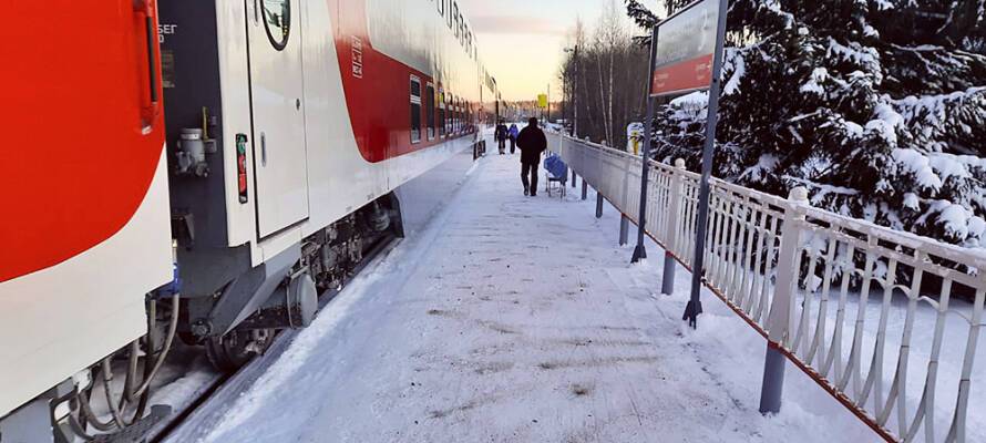 Железнодорожники увеличили для туристов пассажирскую платформу на станции в Карелии