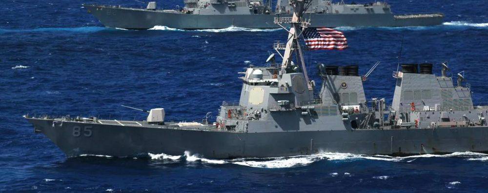 Два эсминца США приняли участие в учениях в Черном море
