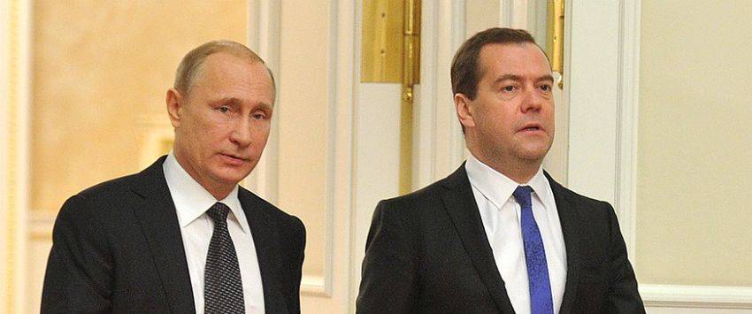 Медведев рассказал, как часто общается с Путиным лично