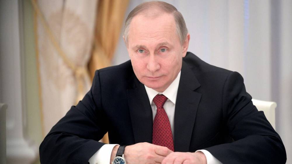 Путин поручил проверить информацию о незаконном воздействии на подсудимых