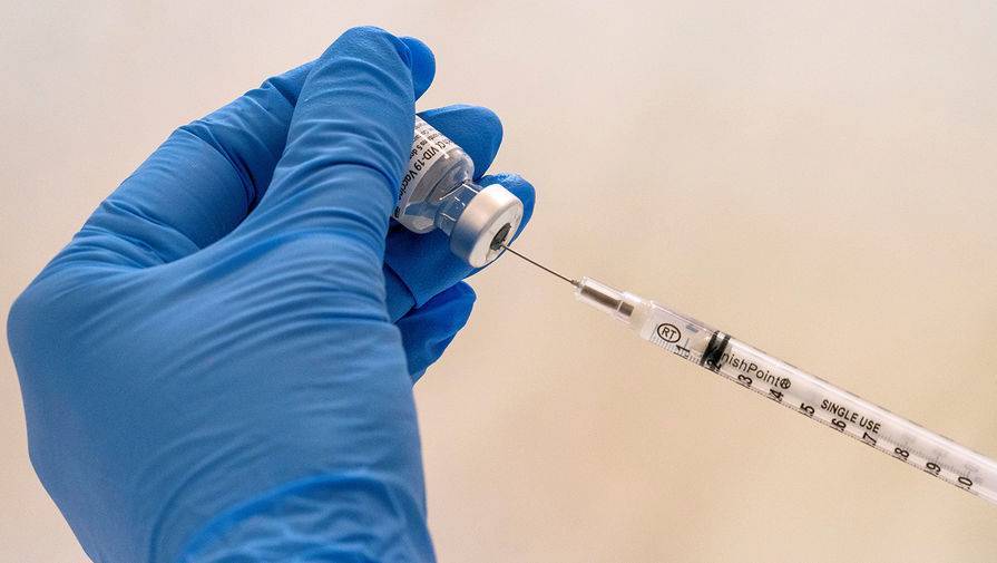 Запись на вакцинацию от COVID-19 открылась на портале Госуслуг