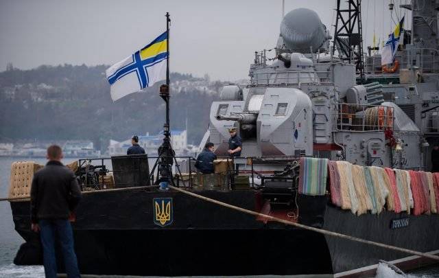 ВМС Украины провели совместные тренировки с американским эсминцем