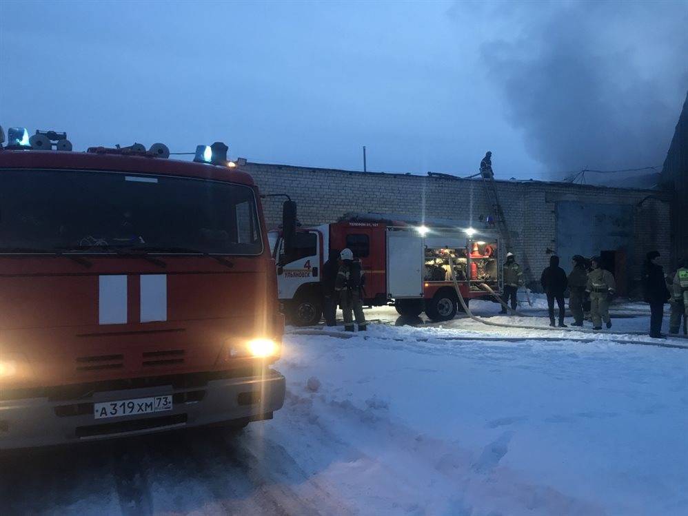 В посёлке Пригородный горело заброшенное здание