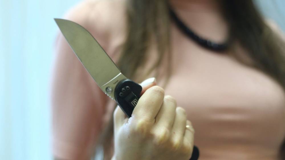 Жительница Саратовской области ударом ножа лишила себя мужчины