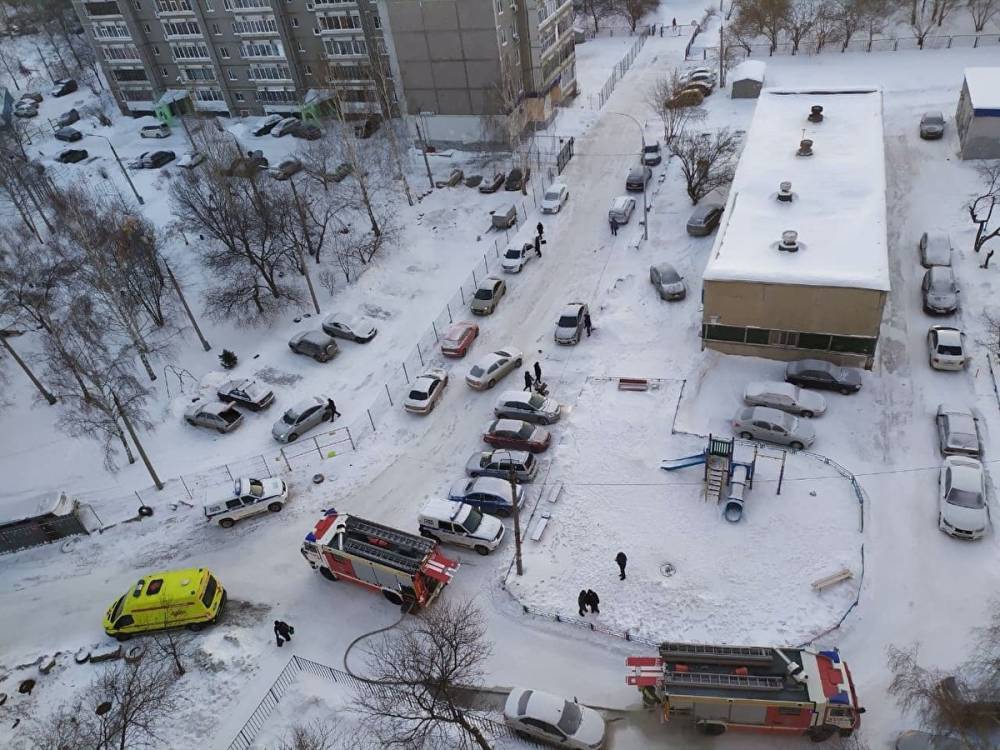 В Екатеринбурге умер мужчина, пострадавший в пожаре в юго-западном районе