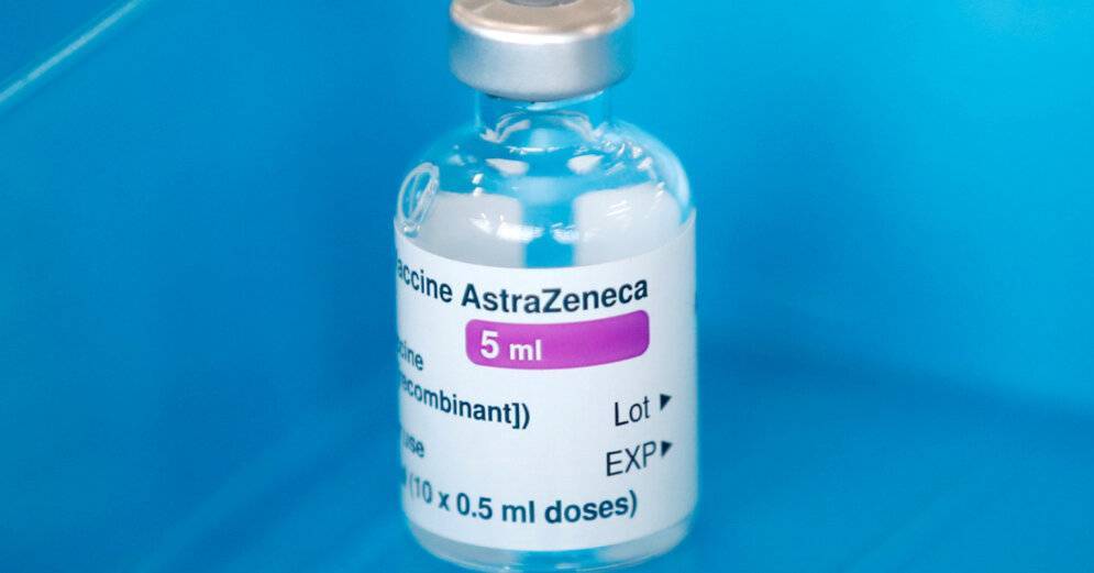 Во вторник для вакцинации медиков впервые использованы вакцины AstraZeneca