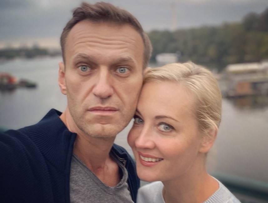 Супруга Алексея Навального покинула Россию и мира