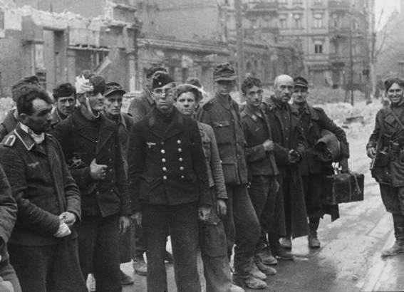 Легионеры из каких стран защищали Берлин от Красной Армии