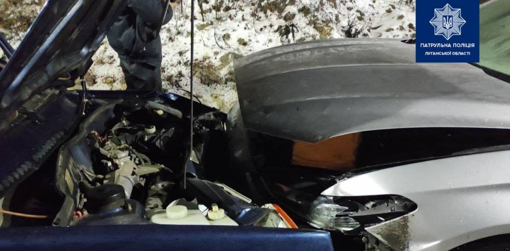 В Лисичанске столкнулись 3 автомобиля: в ДТП пострадали 5 человек
