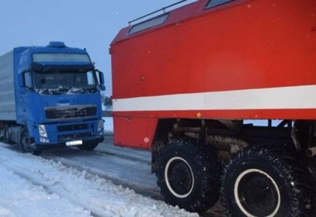 В Киеве и семи областях ограничили движение грузовиков