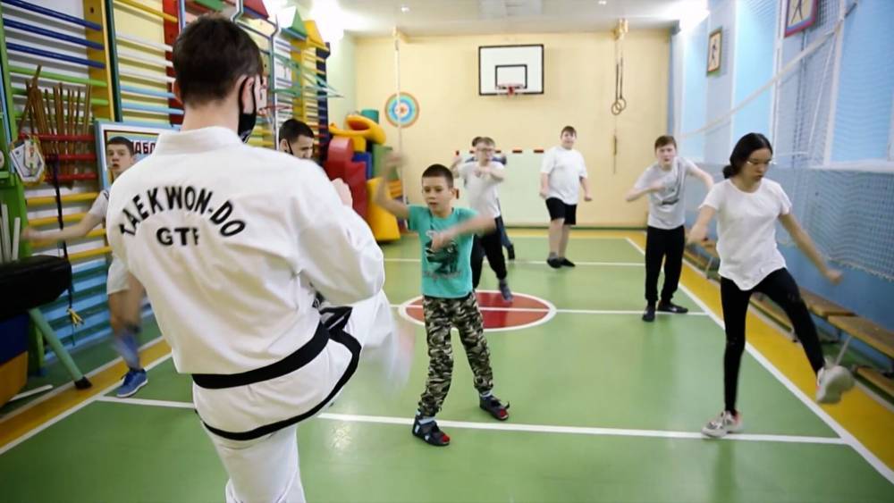 Бесплатные занятия по тхэквондо проводят для детей в Казани.