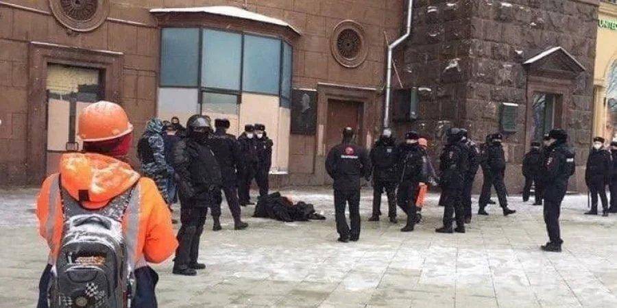 В центральном штабе Навального прошли обыски из-за «изготовления порно» — СМИ