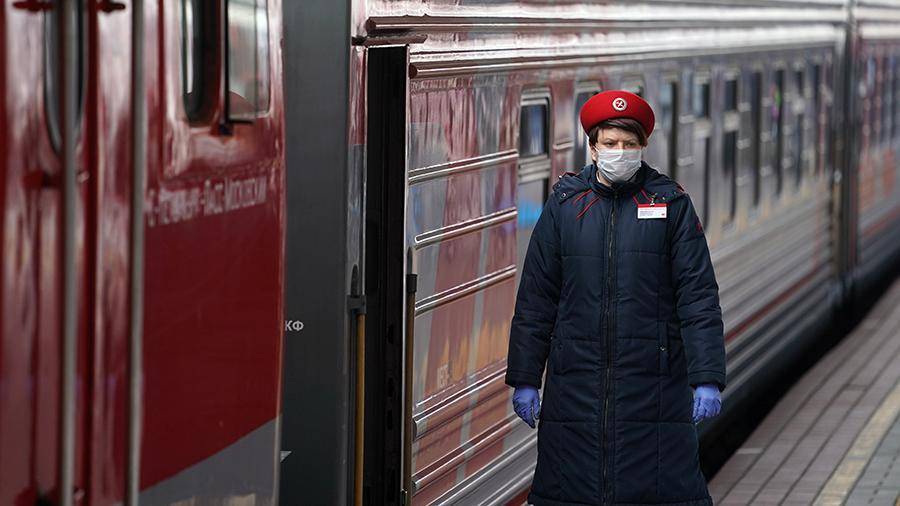Россияне стали реже бронировать билеты на поезда и самолеты заранее