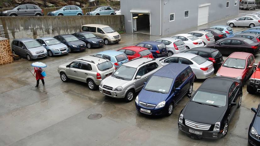 Эксперт прокомментировал популярность подержанных автомобилей в России